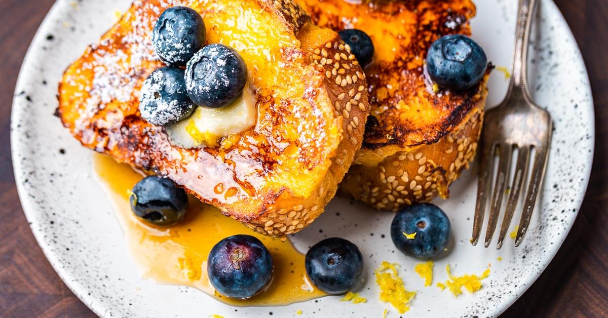 Mastering Lemon Blueberry French Toast: Sauce, Bread, & Zest Tips